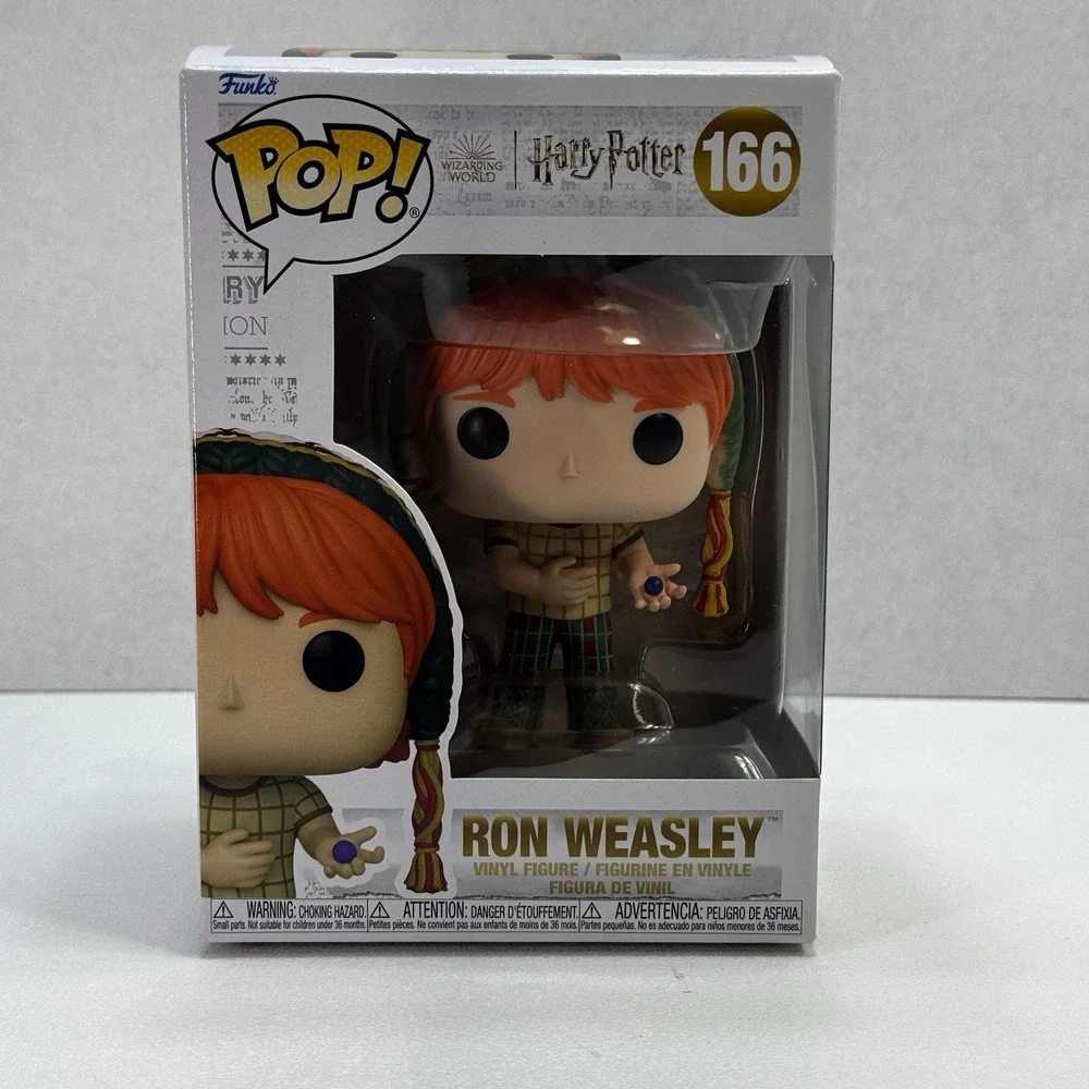 Funko Pop! Movies: Harry Potter Prisoner of Azkaban - Ron Weasley w/ Candy #166